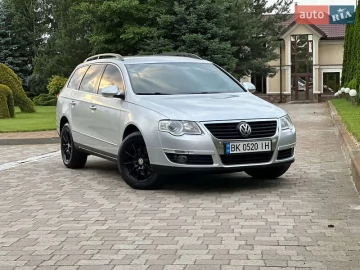 Авто Volkswagen Passat 2010 № 7770730