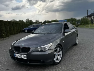 Авто BMW 5 Series 2004 № 7770735