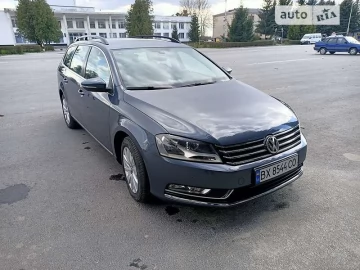 Авто Volkswagen Passat 2010 № 7770830