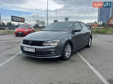Авто Volkswagen Jetta 2016 № 7770975