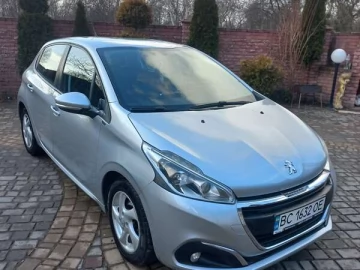 Авто Peugeot 208 2015 № 7771057
