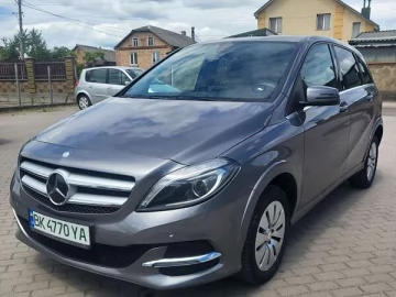 Авто Mercedes B-Class 2015 № 7771069