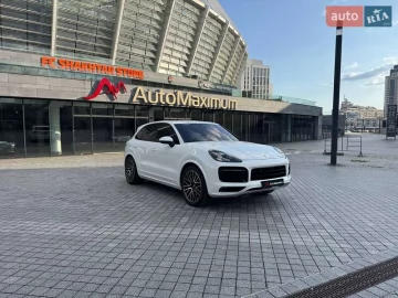 Авто Porsche Cayenne 2022 № 7771145