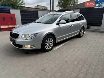 Авто Skoda Superb 2010 № 7771219