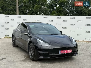 Авто Tesla Model 3 2019 № 7771264
