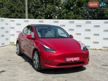 Авто Tesla Model Y 2023 № 7771300