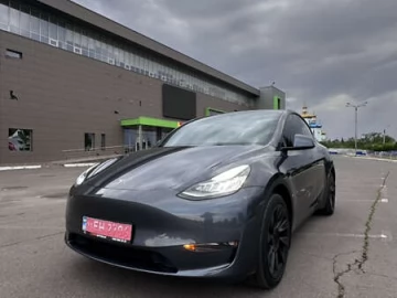 Авто Tesla Model Y 2022 № 7771305