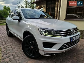 Авто Volkswagen Touareg 2017 № 7771315