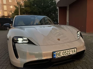 Авто Porsche Taycan 2020 № 7771335
