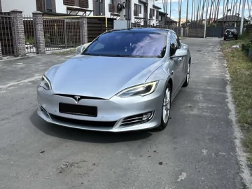 Авто Tesla Model S 2018 № 7771712
