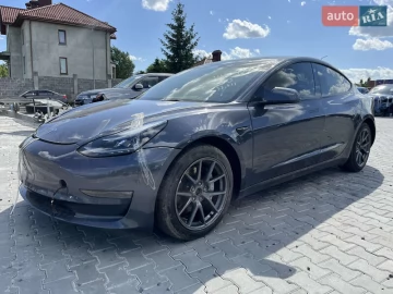 Авто Tesla Model 3 2022 № 7771923