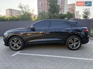 Авто Audi Q8 2022 № 7771971