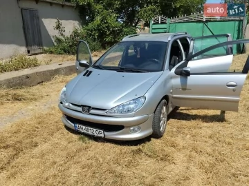 Авто Peugeot 206 2004 № 7771987