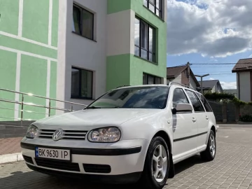 Авто Volkswagen Golf 2000 № 7771995