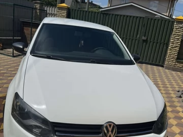 Авто Volkswagen Polo 2016 № 7772022