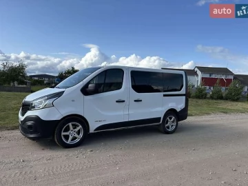 Авто Renault Trafic 2016 № 7772074