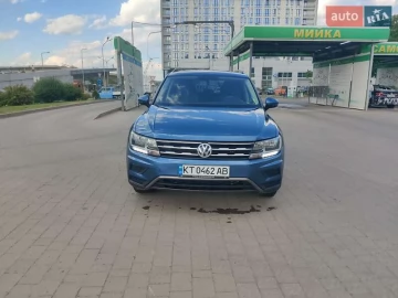 Авто Volkswagen Tiguan 2017 № 7772127