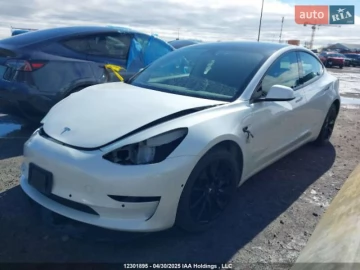 Авто Tesla Model 3 2021 № 7772362