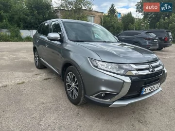 Авто Mitsubishi Outlander 2018 № 7772380