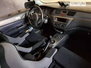 Авто Mitsubishi Lancer Evolution 2004 № 7772449