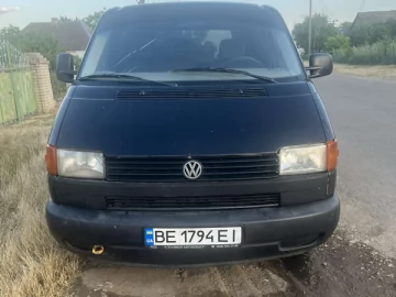 Авто Volkswagen Transporter 2000 № 7772467