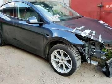 Авто Tesla Model Y 2024 № 7772632