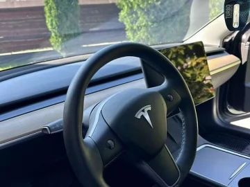 Авто Tesla Model 3 2022 № 7772635