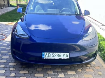Авто Tesla Model Y 2023 № 7772641
