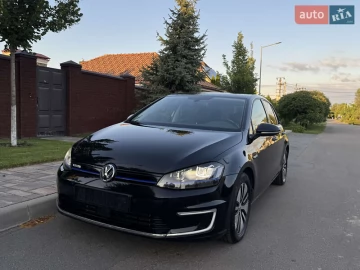 Авто Volkswagen E-Golf 2015 № 7772808