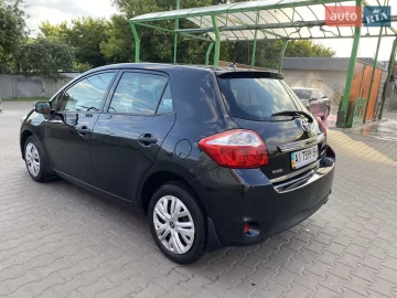 Авто Toyota Auris 2010 № 7772958