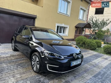 Авто Volkswagen E-Golf 2019 № 7772971