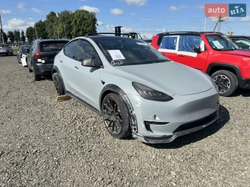 Авто Tesla Model Y 2021 № 7773041