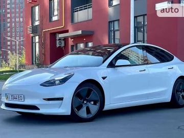 Авто Tesla Model 3 2021 № 7773045
