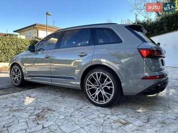 Авто Audi Q7 2022 № 7773140
