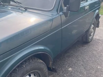Авто ВАЗ 2131 Нива 2000 № 7773142