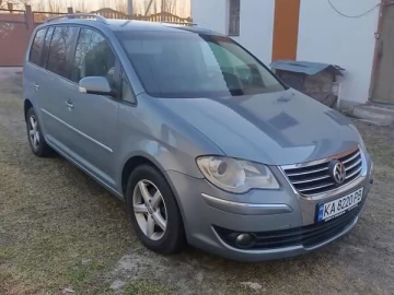 Авто Volkswagen Touran 2007 № 7773540