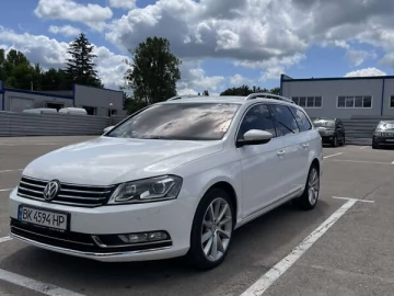 Авто Volkswagen Passat 2011 № 7773565