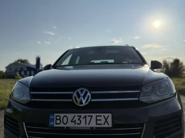 Авто Volkswagen Touareg 2013 № 7773602