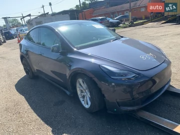 Авто Tesla Model Y 2023 № 7773615