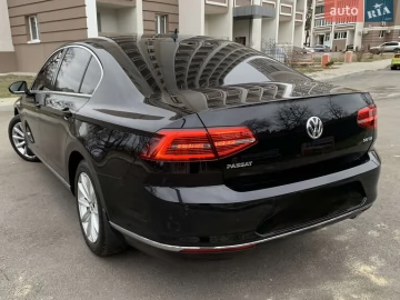 Авто Volkswagen Passat 2017 № 7773748