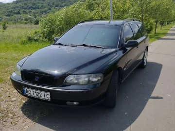 Авто Volvo V70 2001 № 7773815