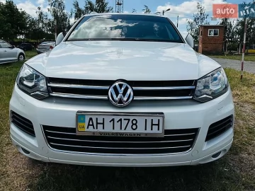 Авто Volkswagen Touareg 2013 № 7773926