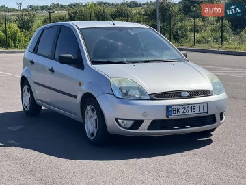 Авто Ford Fiesta 2004 № 7773989