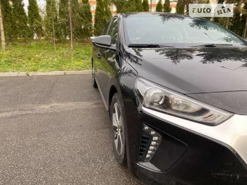 Авто Hyundai Ioniq 2017 № 7774064