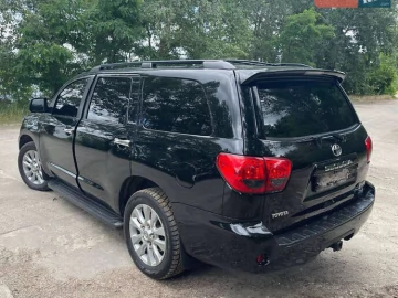 Авто Toyota Sequoia 2008 № 7774097