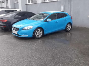 Авто Volvo V40 2013 № 7774275