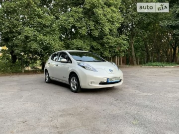 Авто Nissan Leaf 2017 № 7774285