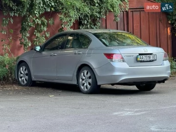 Авто Honda Accord 2010 № 7774461