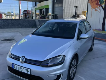 Авто Volkswagen E-Golf 2015 № 7774474