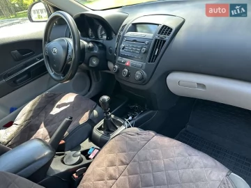 Авто KIA Ceed 2007 № 7774650